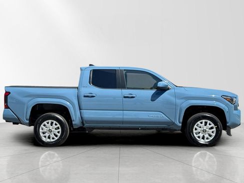 New 2026 Toyota Tacoma SR5 RWD image 2