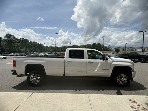Used 2016 GMC Sierra 3500 SLT w/ Duramax Plus Package AWD/4WD image 8