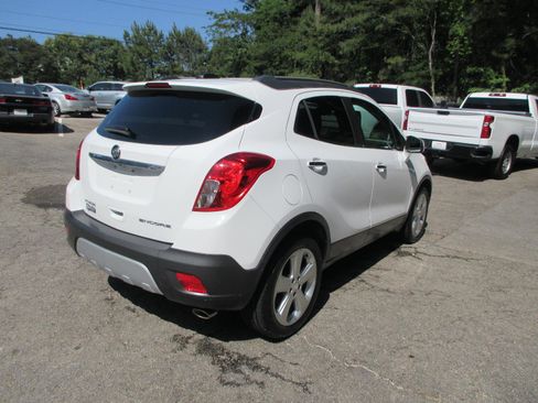 Used 2016 Buick Encore FWD image 5