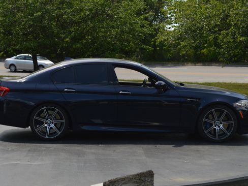 Used 2014 BMW M5 image 12