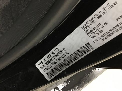Used 2023 RAM 1500 Laramie AWD/4WD image 8
