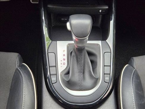 Used 2023 Kia Forte GT-Line w/ GT-Line Premium Package FWD image 17