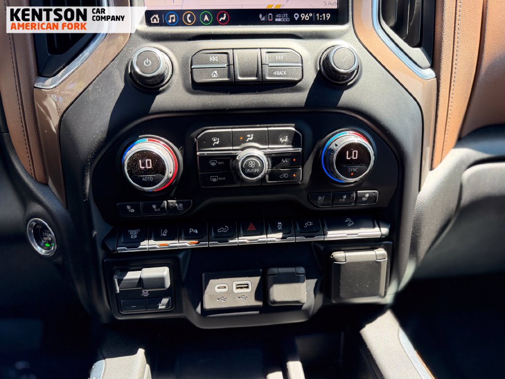 Used 2020 Chevrolet Silverado 3500 High Country w/ Z71 Off-Road Package AWD/4WD image 23
