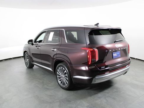 Used 2023 Hyundai Palisade Calligraphy FWD image 4