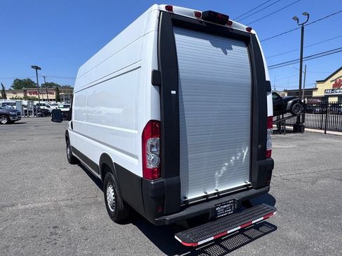 Used 2024 RAM ProMaster 3500 w/ Delivery Van Package FWD image 5