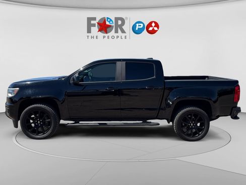 Used 2019 Chevrolet Colorado LT w/ Colorado RST Special Edition RWD image 2