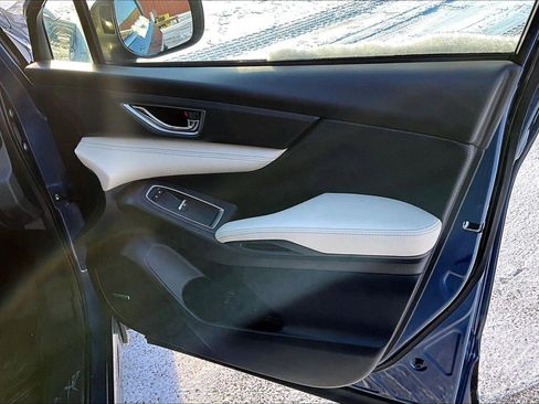 Used 2022 Subaru Ascent Limited w/ Technology Package image 19