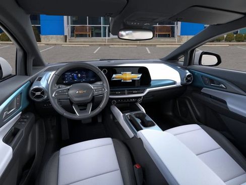 New 2026 Chevrolet Equinox EV LT image 15