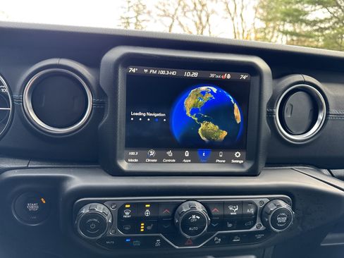 Certified 2022 Jeep Wrangler Unlimited Rubicon 4xe w/ Steel Bumper Group image 22