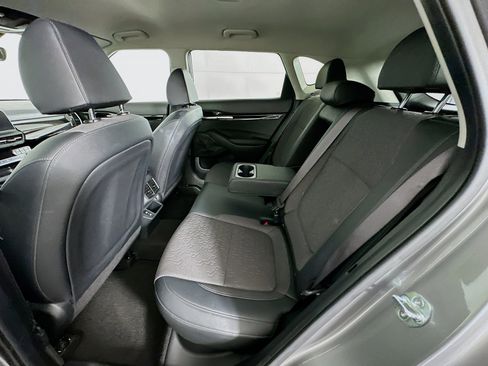 Used 2025 Kia Seltos S FWD image 27