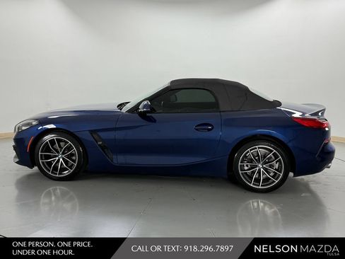 Used 2019 BMW Z4 sDrive30i w/ Executive Package RWD image 9