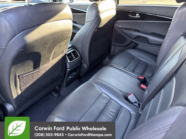 Used 2018 Kia Sorento AWD image 26