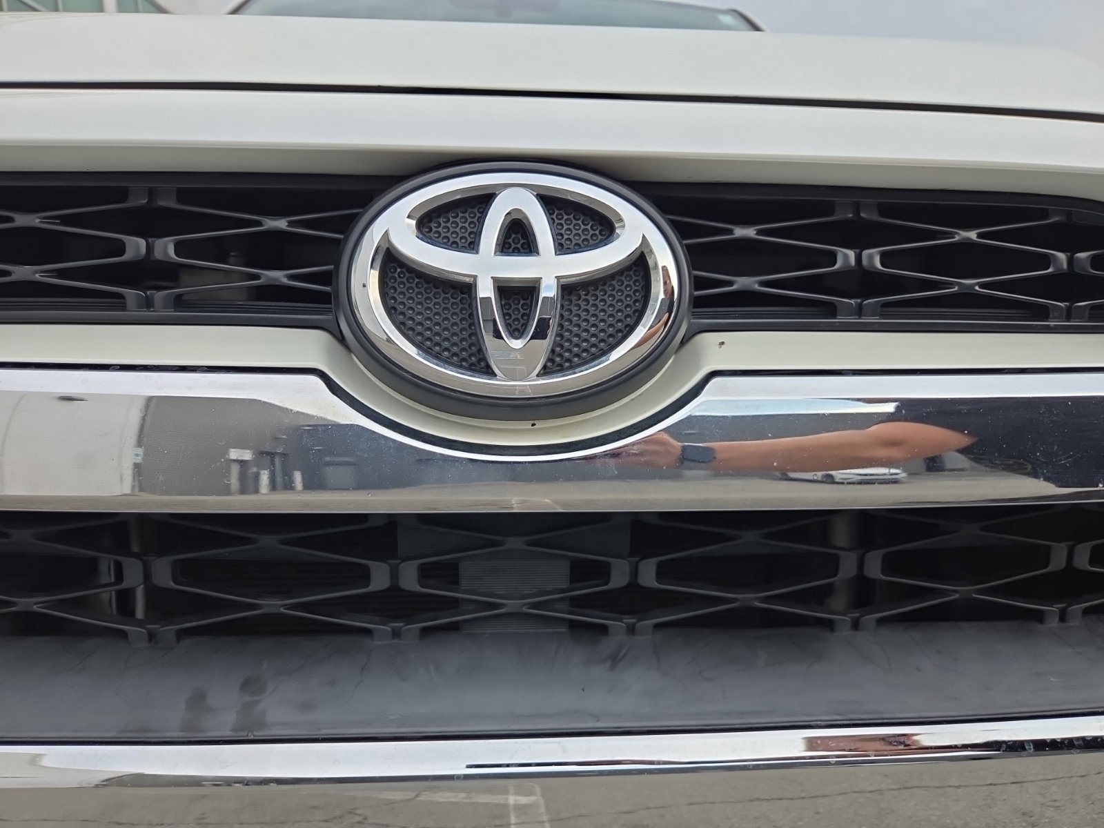 Used 2019 Toyota 4Runner Limited AWD/4WD image 15