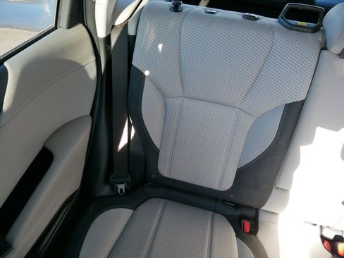 Used 2020 Subaru Forester Premium image 12