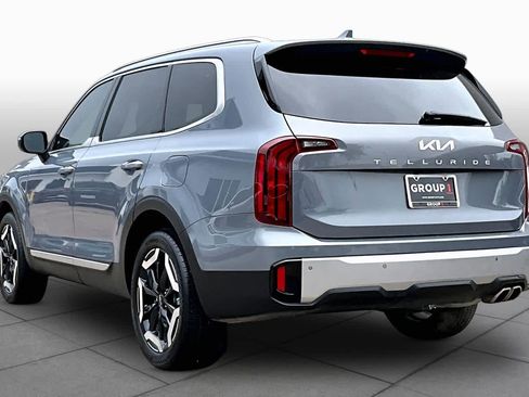 Used 2024 Kia Telluride S image 11