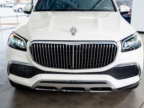 Used 2021 Mercedes-Benz Maybach GLS 600 Maybach GLS 600 image 15