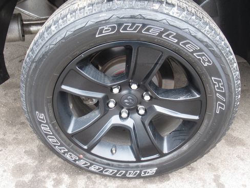 Used 2021 RAM 1500 Big Horn image 10