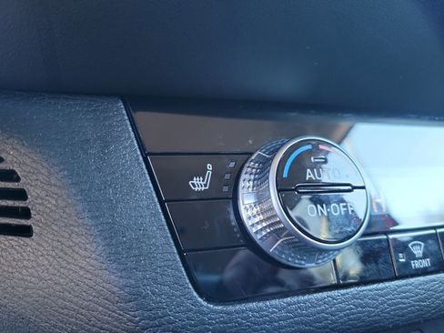 Used 2024 Mitsubishi Outlander SE image 14