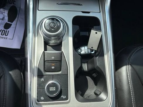 Certified 2023 Ford Explorer XLT w/ Equipment Group 202A AWD/4WD image 28