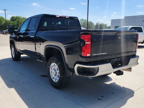 Used 2026 Chevrolet Silverado 3500 LTZ w/ LTZ Premium Package AWD/4WD image 6