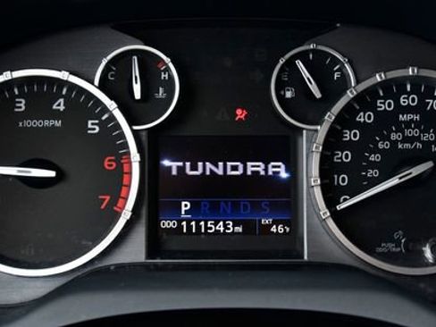 Used 2017 Toyota Tundra Platinum image 32