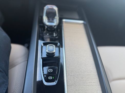 New 2026 Volvo XC60 T8 Plus w/ Protection Package Premier image 22