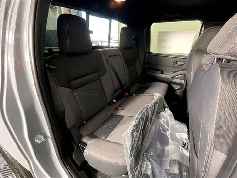 New 2026 Nissan Frontier SV w/ Tow Package image 22