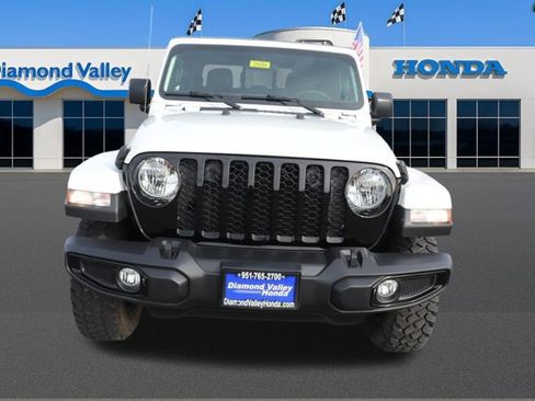 Used 2023 Jeep Gladiator Willys image 2
