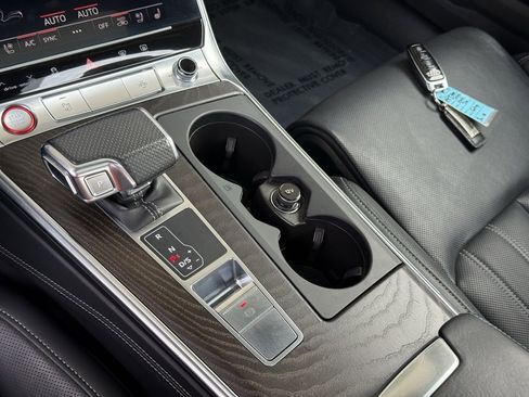 Used 2020 Audi S6 Premium Plus image 32