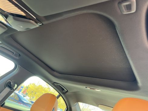 New 2026 BMW 330i Sedan w/ Premium Package image 18