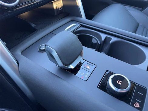 New 2025 Land Rover Discovery Dynamic SE AWD/4WD image 27