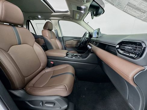 New 2026 Honda Pilot Touring image 38