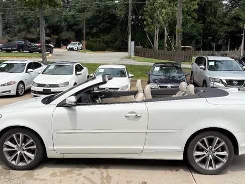 Used 2013 Volvo C70 T5 FWD image 4