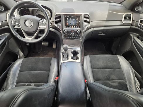 Used 2017 Jeep Grand Cherokee Altitude AWD/4WD image 15