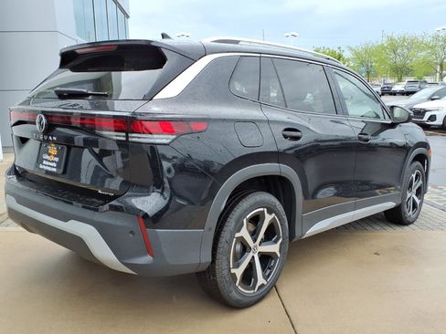 New 2026 Volkswagen Tiguan SE AWD/4WD image 9