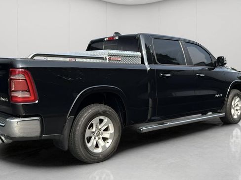 Used 2022 RAM 1500 Laramie AWD/4WD image 7