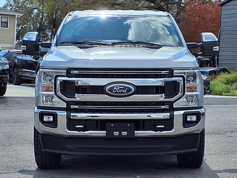 Used 2022 Ford F250 XLT w/ XLT Premium Package image 2