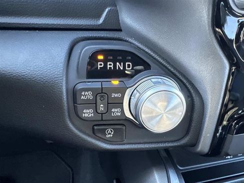Used 2025 RAM 1500 Laramie image 15
