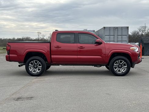 Used 2023 Toyota Tacoma SR w/ SR Convenience Package image 2