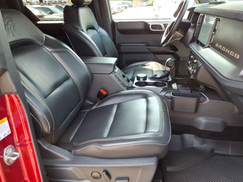 Certified 2025 Ford Bronco Badlands AWD/4WD image 22