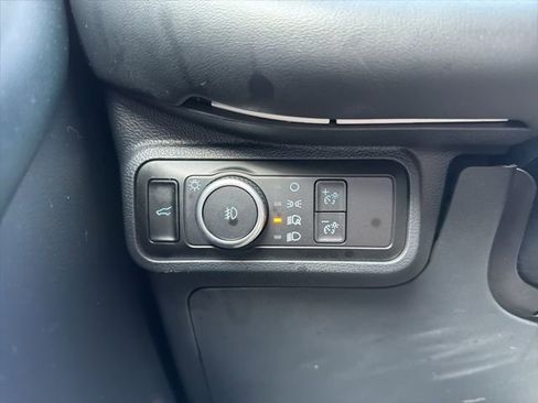 Used 2025 Ford Explorer ST image 28