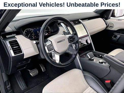 Used 2023 Land Rover Discovery HSE R-Dynamic AWD/4WD image 15