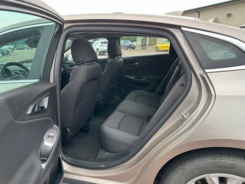 Used 2024 Chevrolet Malibu LT FWD image 20