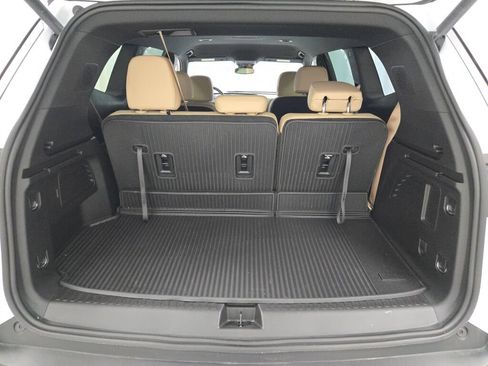 New 2026 Buick Enclave Preferred w/ LPO, Floor Liner Package FWD image 17