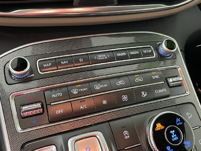 Certified 2023 Hyundai Santa Fe SEL AWD/4WD image 10