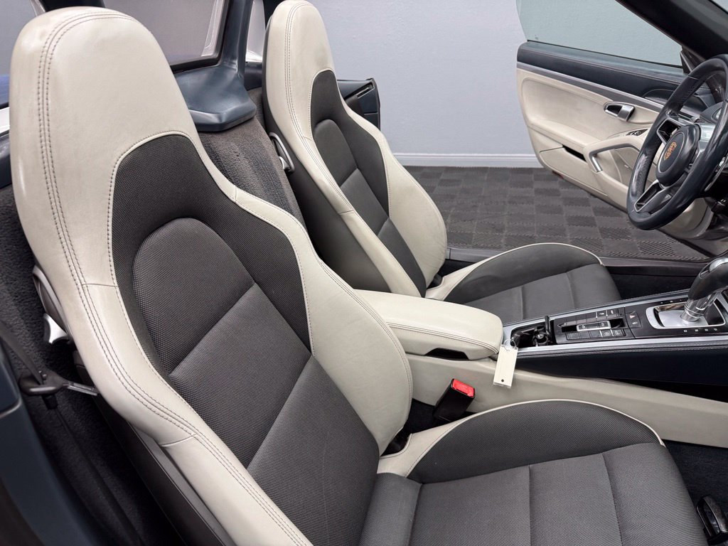 Used 2018 Porsche 718 Boxster RWD image 39