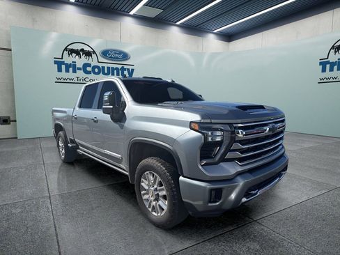 Used 2025 Chevrolet Silverado 2500 High Country w/ High Country Premium Package image 1