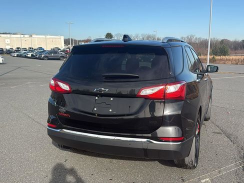 Used 2020 Chevrolet Equinox Premier w/ Premier Redline Edition image 8