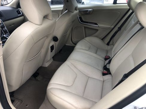 Used 2015 Volvo S60 T5 Premier Plus image 8