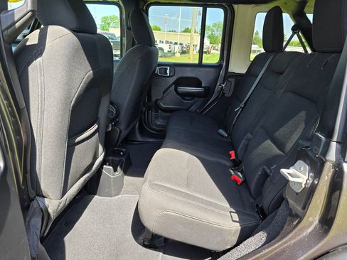 Used 2020 Jeep Wrangler Unlimited Sport S AWD/4WD image 9